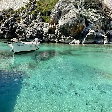 La Finestra Sul Mare * 카스트로